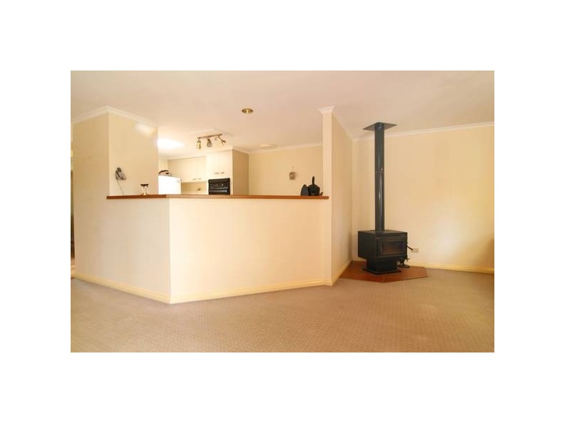 20 Albert Avenue, Strathdale VIC 3550