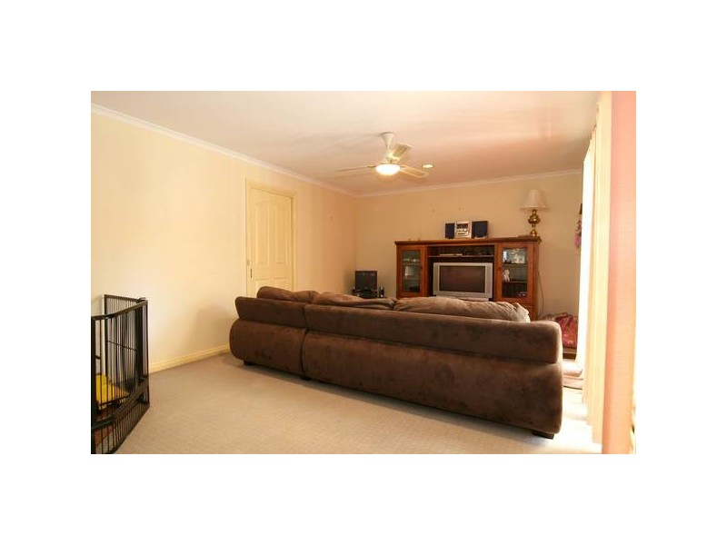 20 Albert Avenue, Strathdale VIC 3550