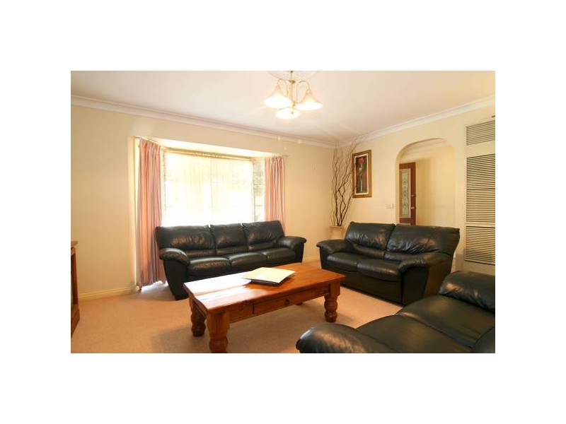 20 Albert Avenue, Strathdale VIC 3550