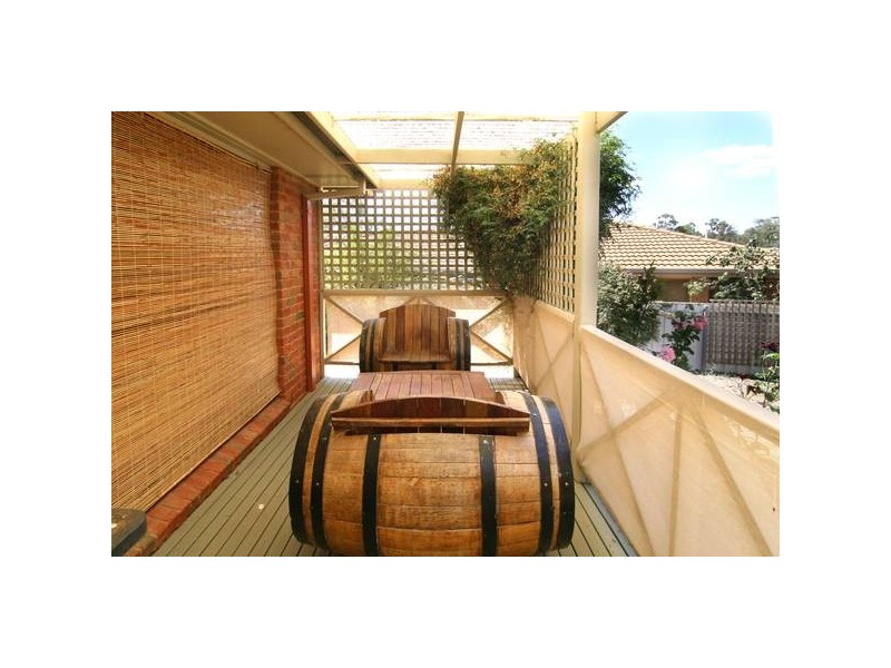 20 Albert Avenue, Strathdale VIC 3550