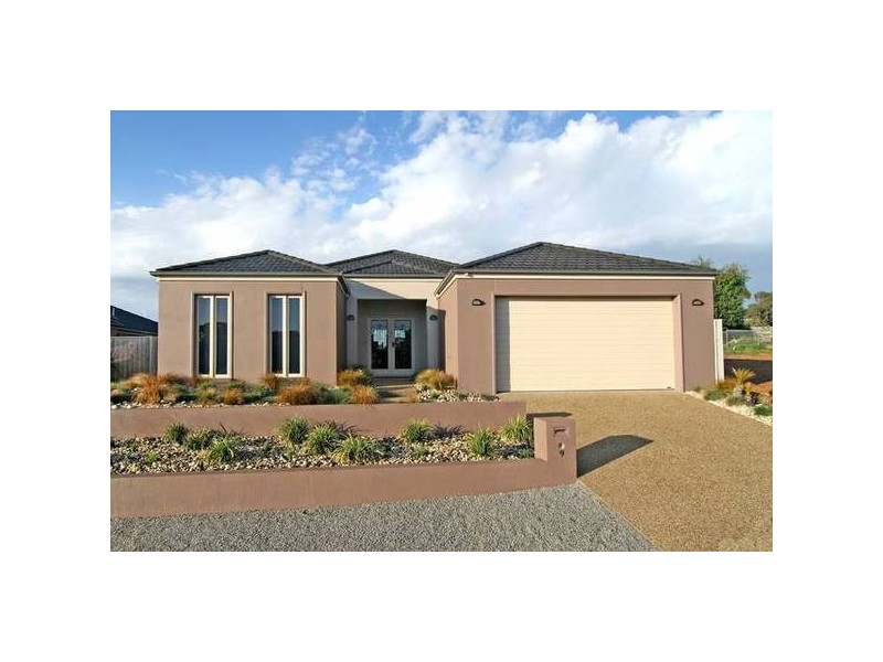 9 Harley Terrace, Strathdale VIC 3550