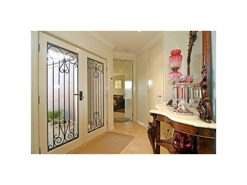 9 Harley Terrace, Strathdale VIC 3550