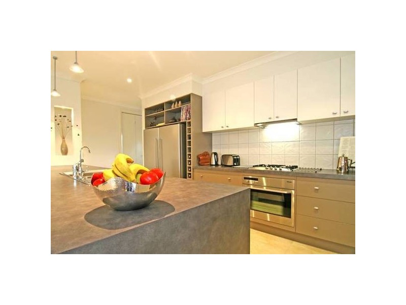 9 Harley Terrace, Strathdale VIC 3550