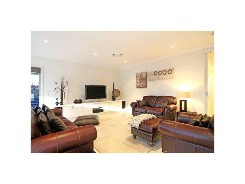 9 Harley Terrace, Strathdale VIC 3550