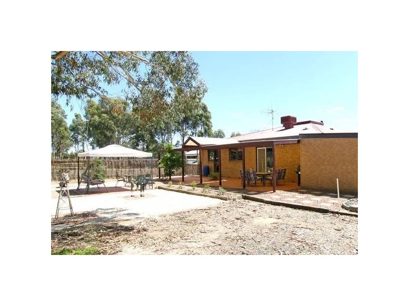 22 Homebush Drive, Junortoun VIC 3551