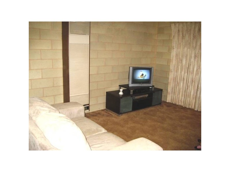 2/9 Rose Street, California Gully VIC 3556