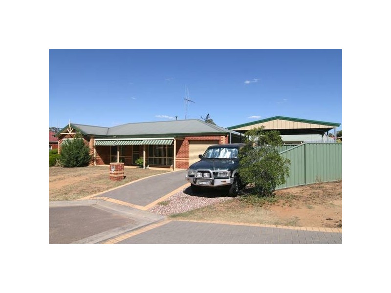 9 Jamieson Park Drive, Kangaroo Flat VIC 3555