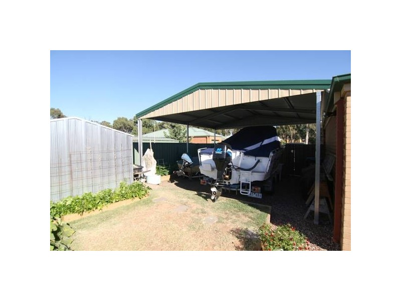 9 Jamieson Park Drive, Kangaroo Flat VIC 3555