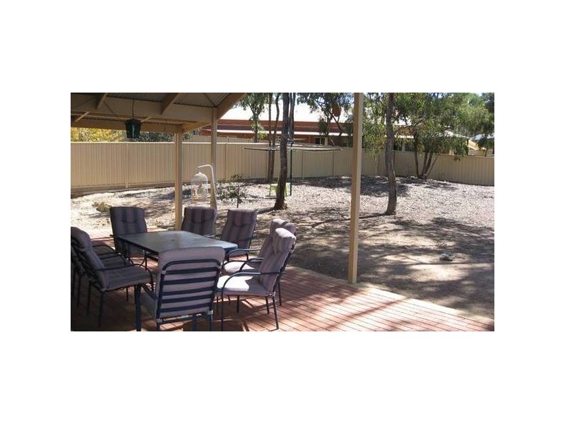 6 Kawana Drive, Maiden Gully VIC 3551