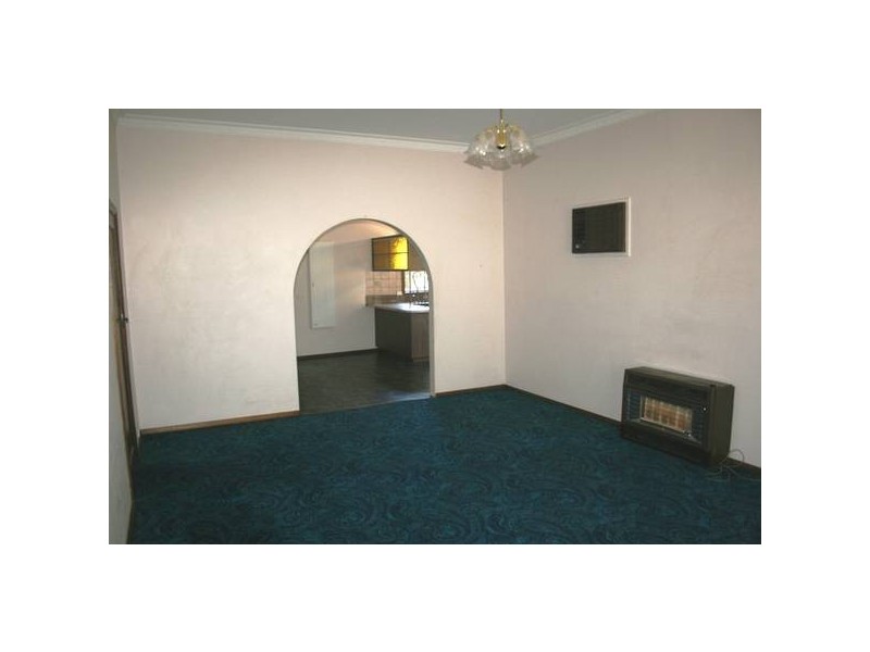 9 Malcolm Street, Quarry Hill VIC 3550