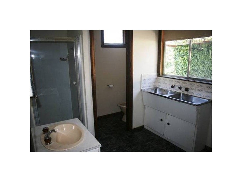 9 Malcolm Street, Quarry Hill VIC 3550