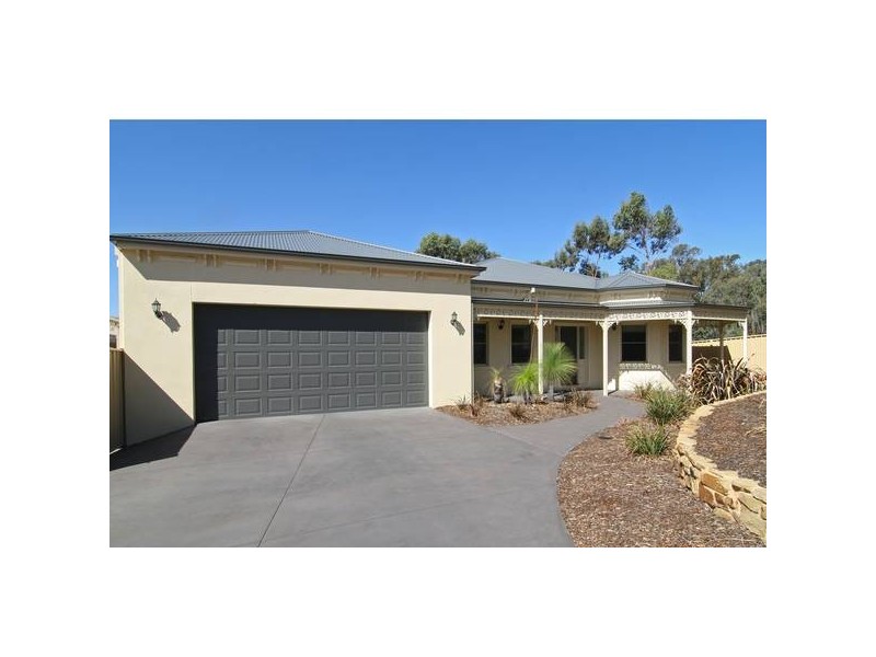 51 Keogh Drive, Spring Gully VIC 3550