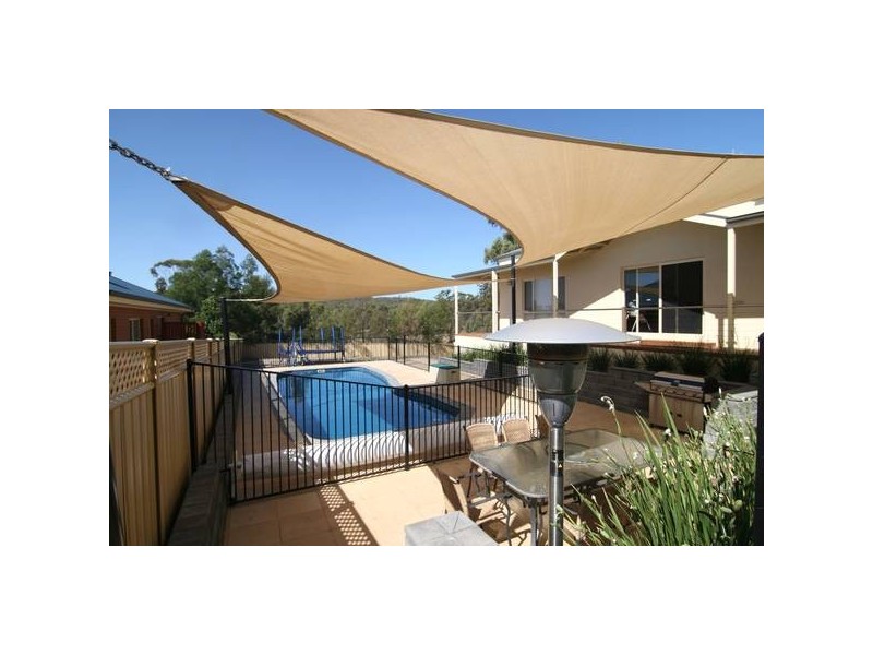 51 Keogh Drive, Spring Gully VIC 3550