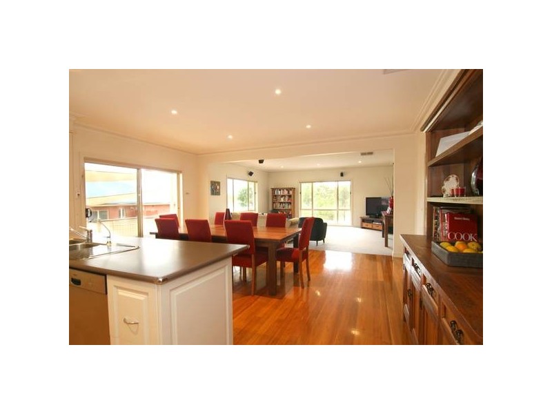 51 Keogh Drive, Spring Gully VIC 3550