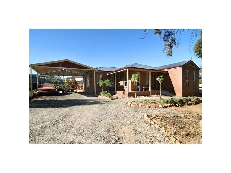 226 Edwards Road, Maiden Gully VIC 3551
