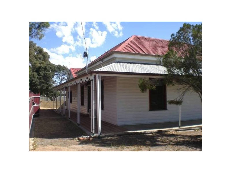 33 Raglan Street, White Hills VIC 3550