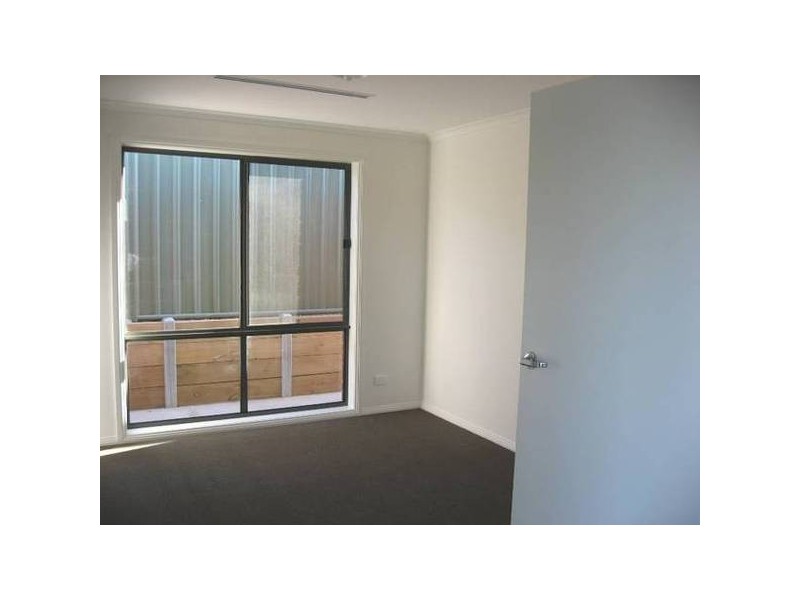 2/16 Martin Court, Golden Square VIC 3555