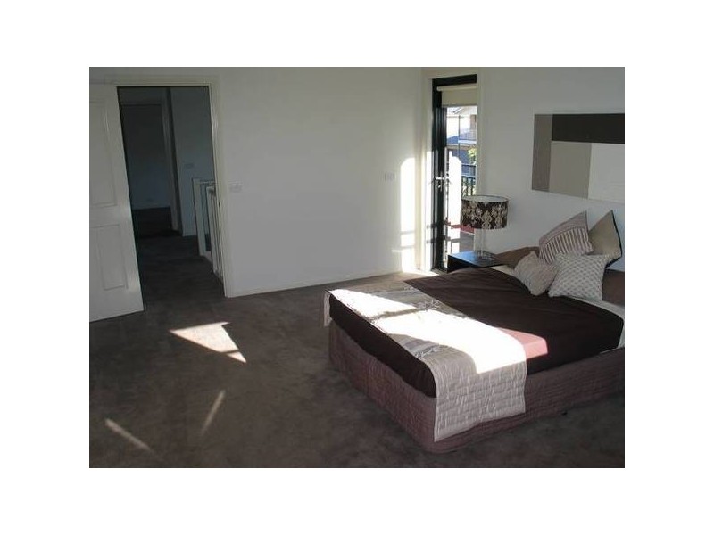 1 Wisteria Court, Flora Hill VIC 3550