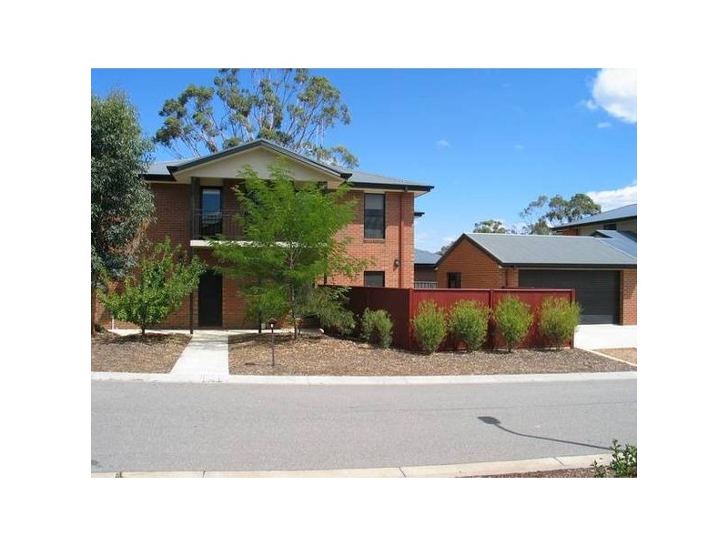 1 Wisteria Court, Flora Hill VIC 3550