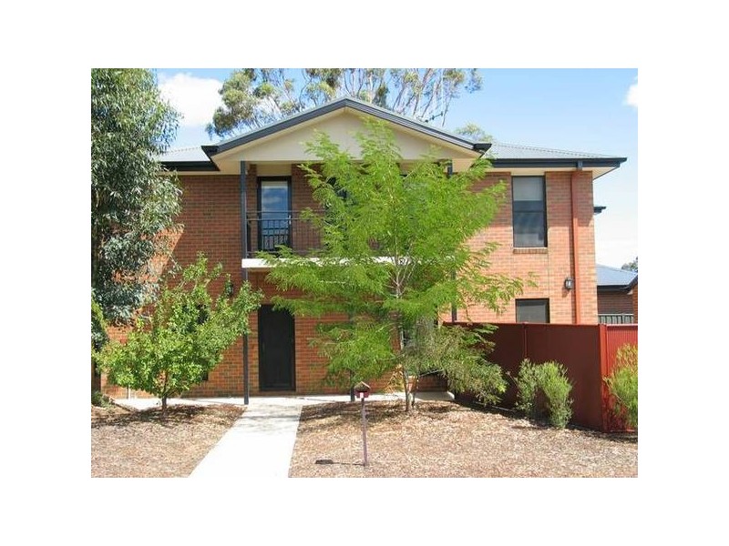 1 Wisteria Court, Flora Hill VIC 3550