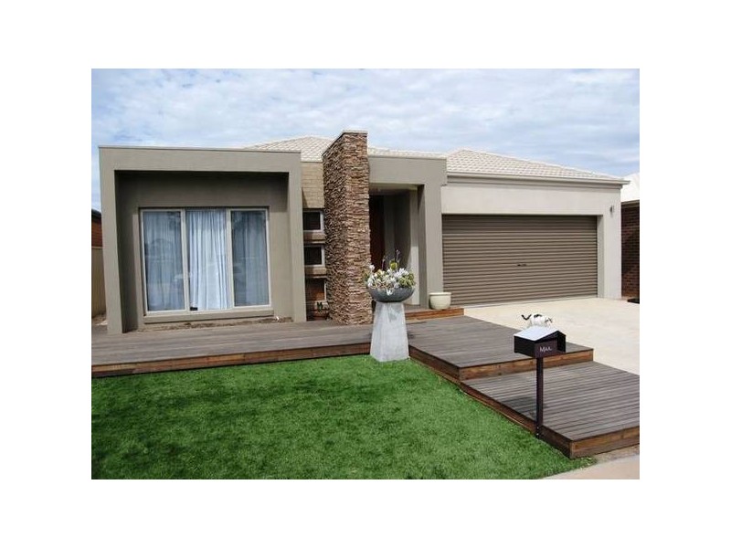 17 Greenview Court, Epsom VIC 3551