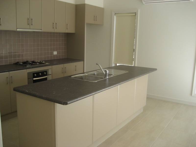 1/50 Raglan Street, White Hills VIC 3550