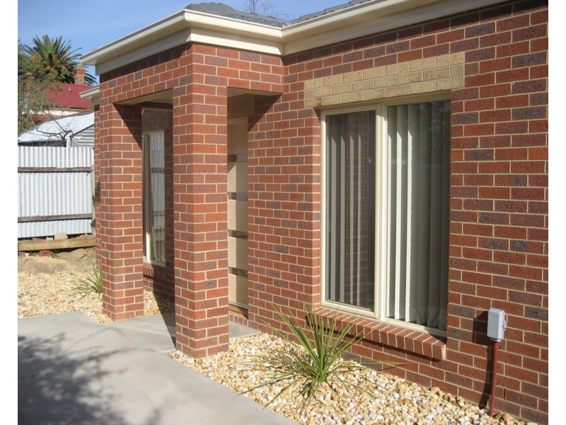 2/50 Raglan Street, White Hills VIC 3550