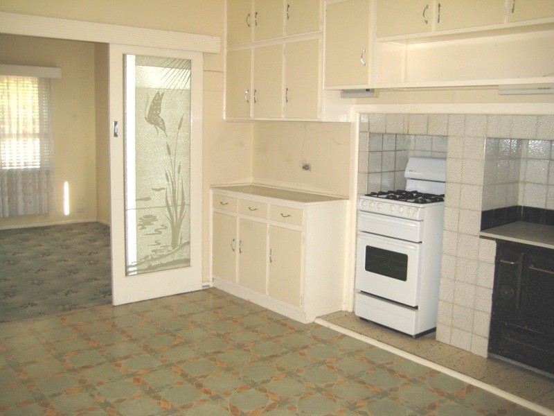 171 High Street, Kangaroo Flat VIC 3555