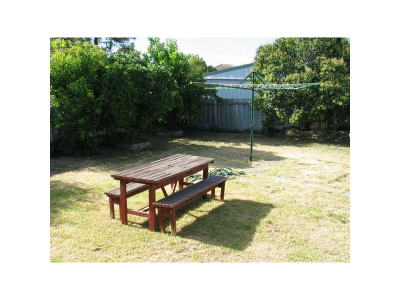 33 Keck Street, Flora Hill VIC 3550