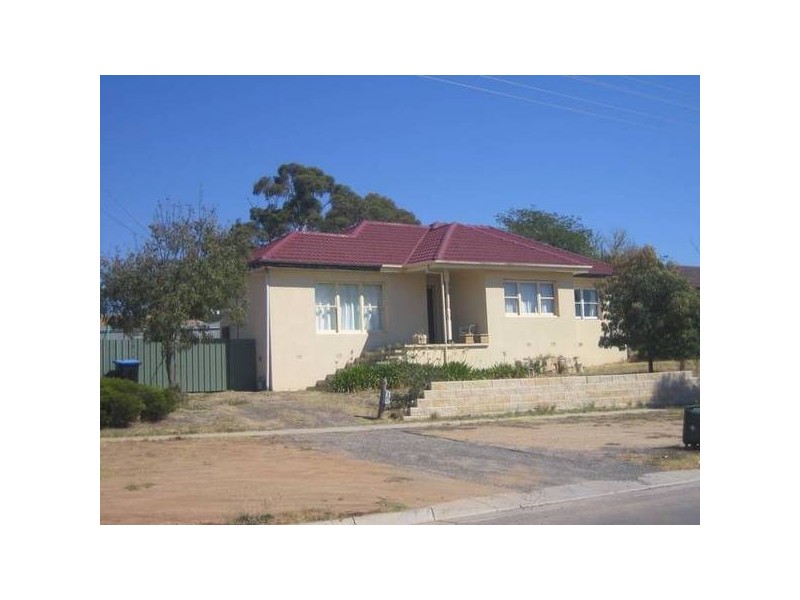 79 Maple Street, Golden Square VIC 3555