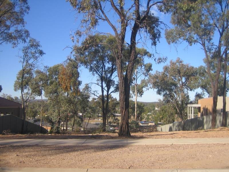29 Browning Street, Kangaroo Flat VIC 3555