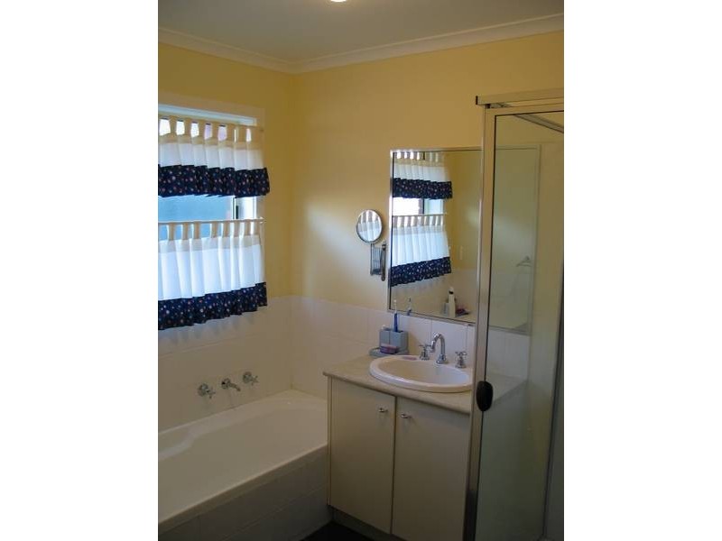 40 Keogh Drive, Spring Gully VIC 3550