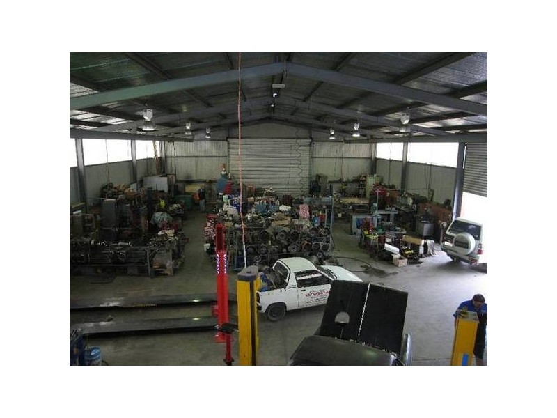 7 Woods Street, Long Gully VIC 3550