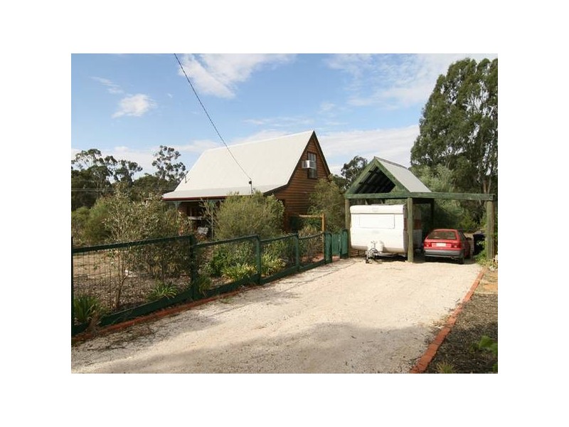 11 Glenelg Drive, Maiden Gully VIC 3551