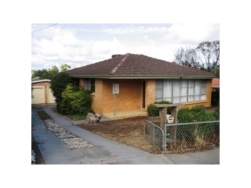 114 St Aidens Road, Strathdale VIC 3550