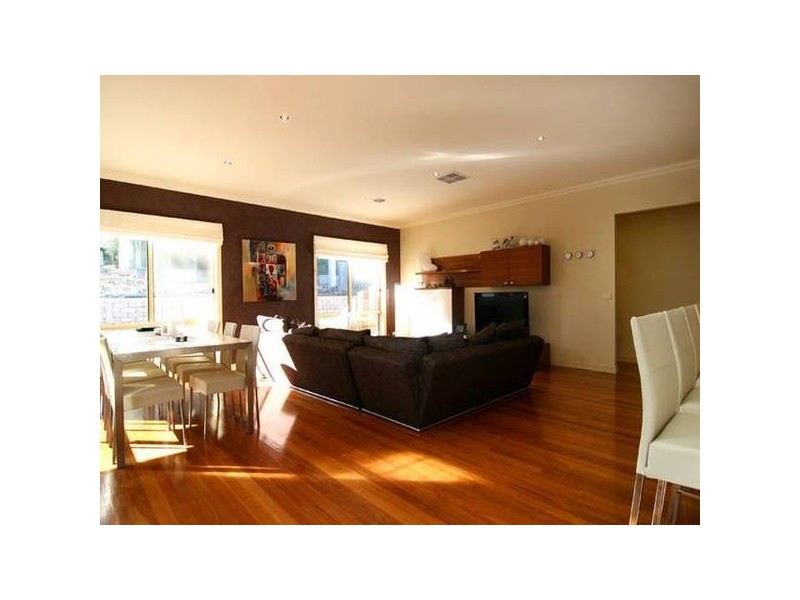 16 Isabella Court, Strathdale VIC 3550