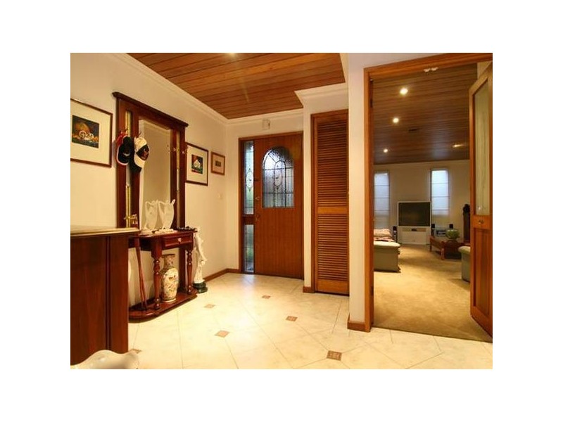 2 The Strand, Kennington VIC 3550