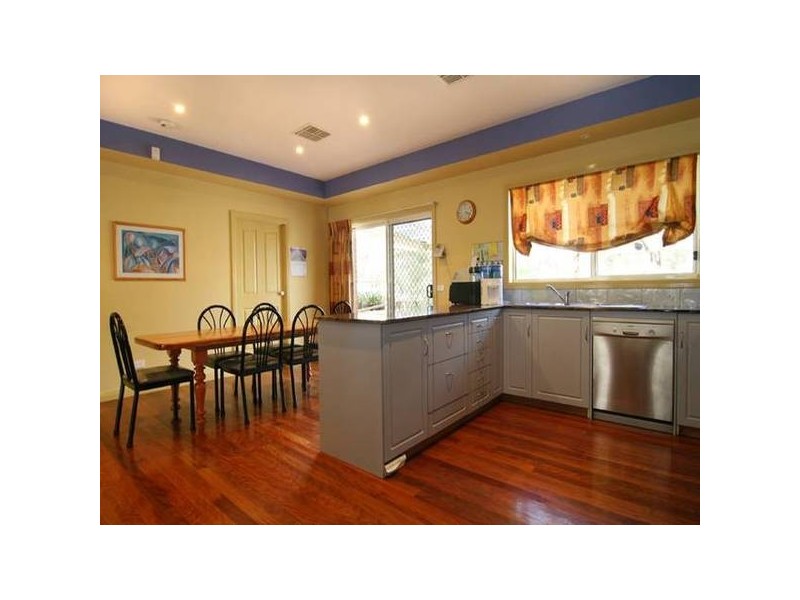 39 Butcher Street, Strathdale VIC 3550