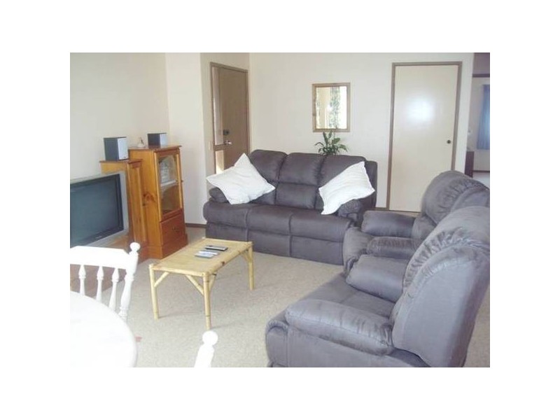 a/51 Race Street, Flora Hill VIC 3550