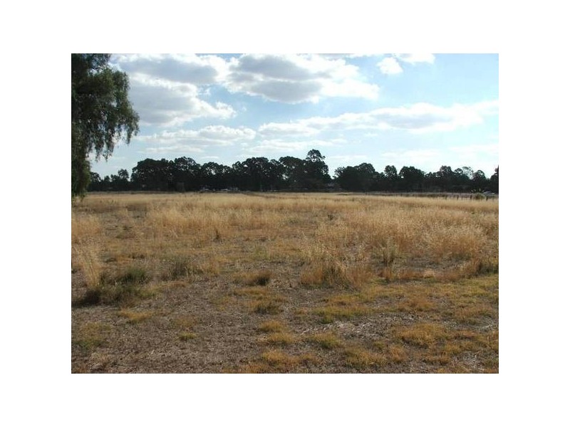 122 – 140 Midland Highway, Epsom VIC 3551