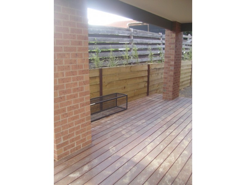 11 Harley Terrace, Strathdale VIC 3550