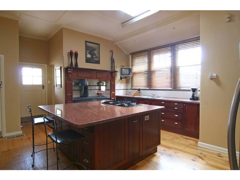 484 Napier Street, White Hills VIC 3550