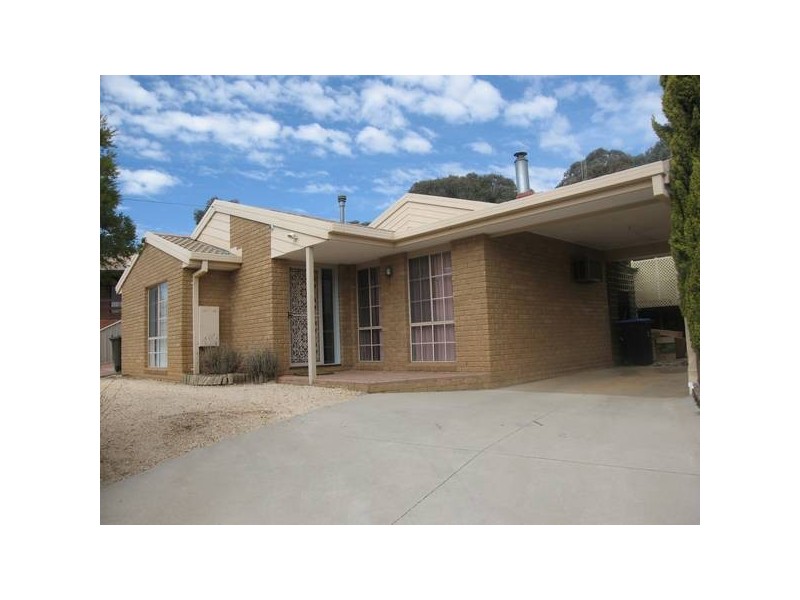 21 Deakin Drive, Flora Hill VIC 3550