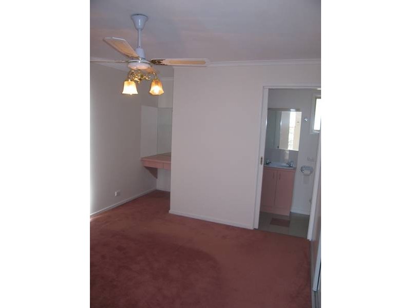 21 Deakin Drive, Flora Hill VIC 3550