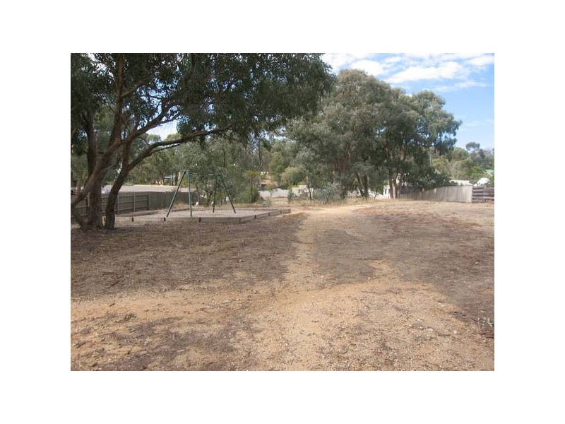 21 Deakin Drive, Flora Hill VIC 3550