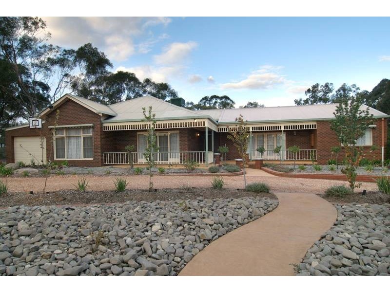 11 Evans Street, Eaglehawk VIC 3556