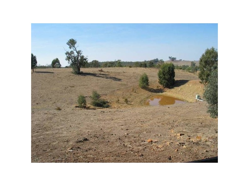 69 Mechan Road, Axe Creek VIC 3551