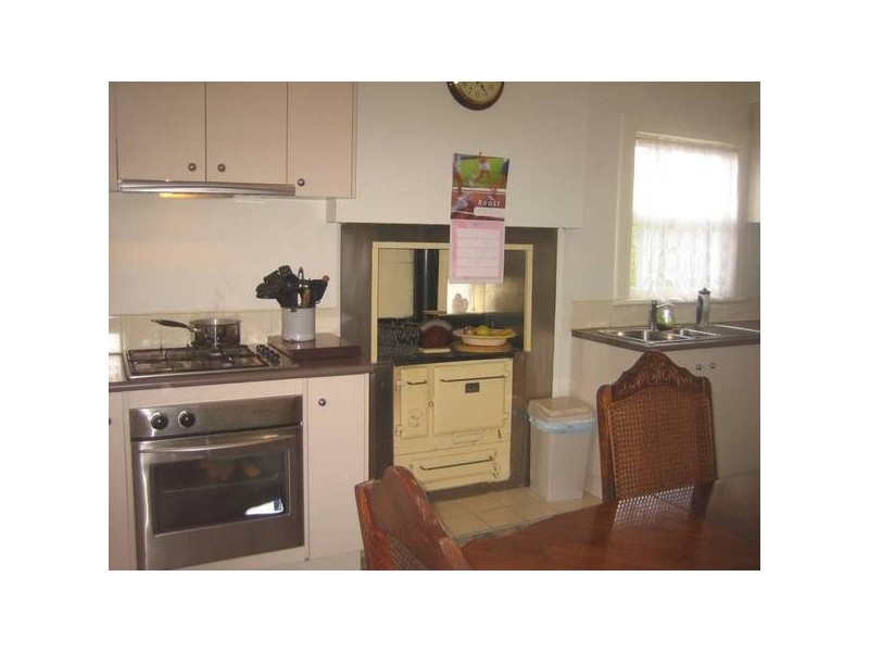 70 Neale Street, Kennington VIC 3550