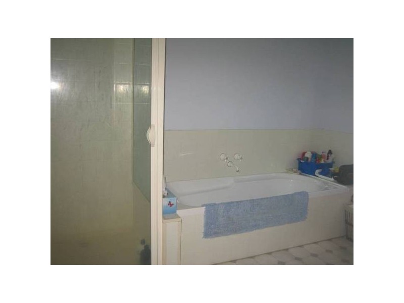 70 Neale Street, Kennington VIC 3550