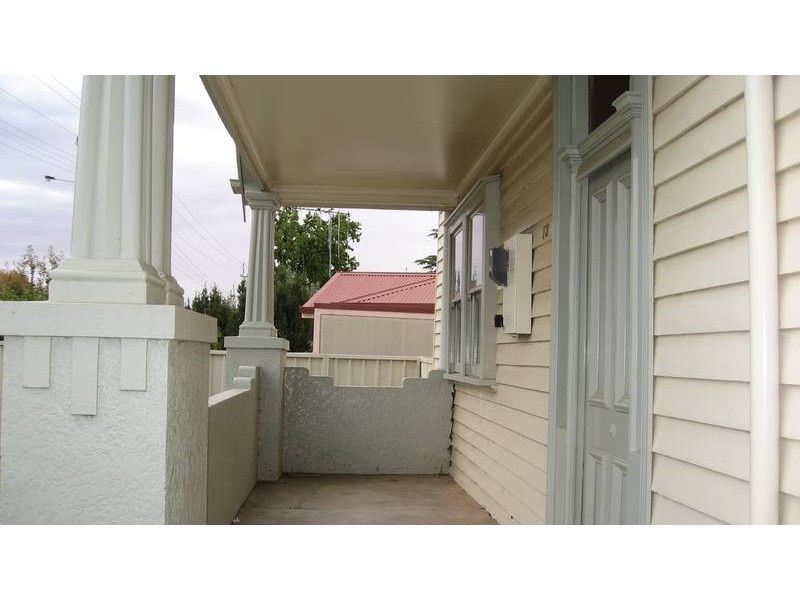 13 Station Street, Kangaroo Flat VIC 3555